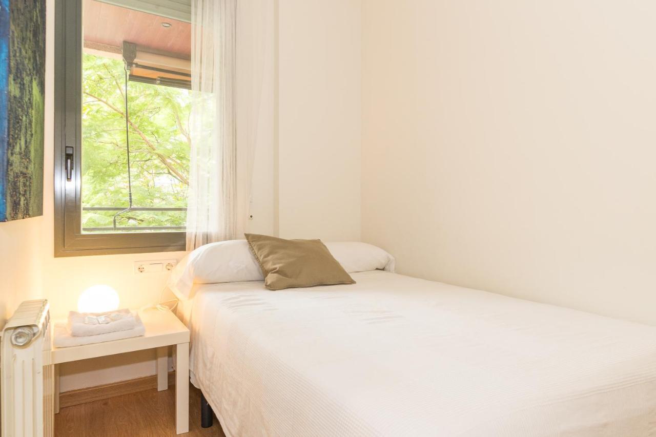Apartment Guell Barcelona Bagian luar foto