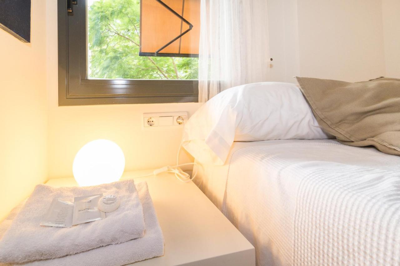 Apartment Guell Barcelona Bagian luar foto