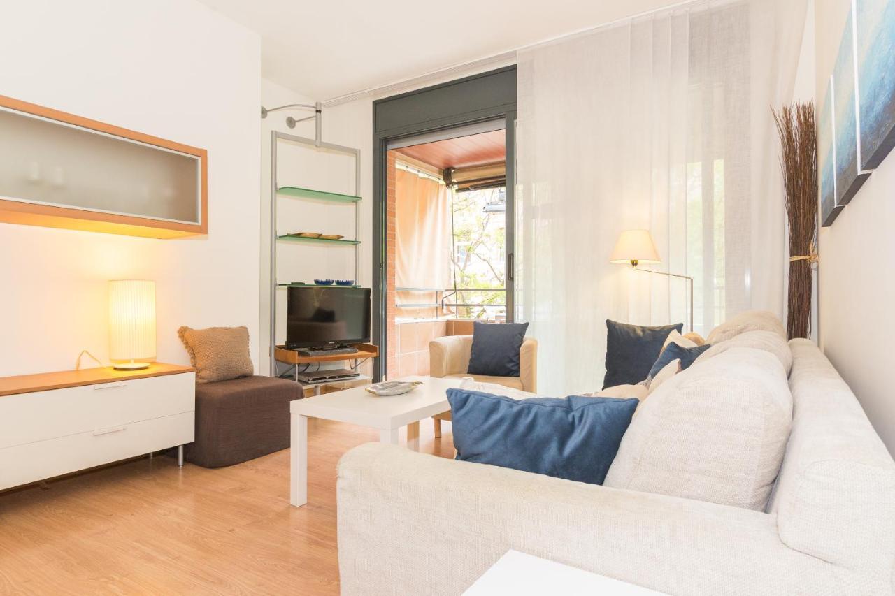 Apartment Guell Barcelona Bagian luar foto
