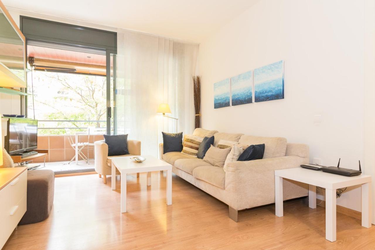 Apartment Guell Barcelona Bagian luar foto