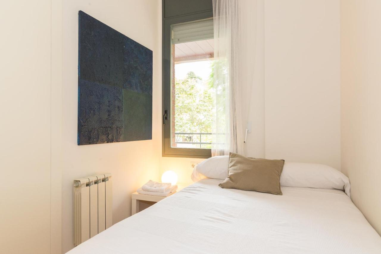 Apartment Guell Barcelona Bagian luar foto