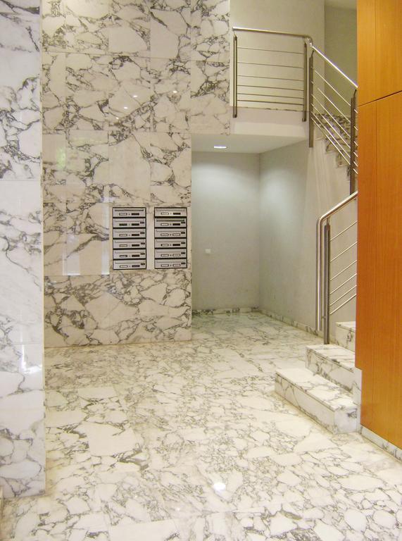 Apartment Guell Barcelona Bagian luar foto